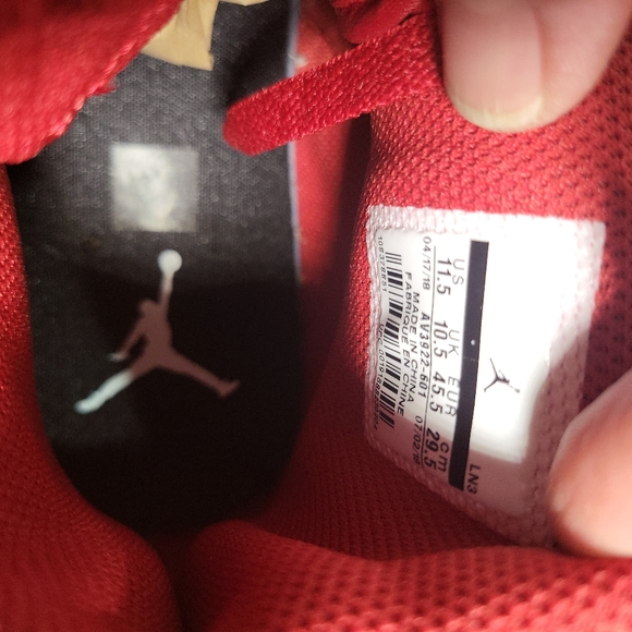 Size11.5- Jordan Legacy 312 Toro 2018 AV3922-601.... Fits Men Size 11.5, Youth S - Picture 12 of 12